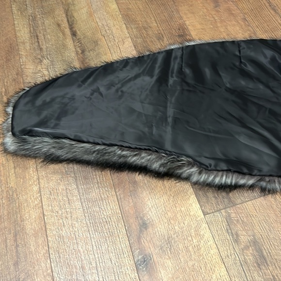 Lanshifei luxurious silver faux fox shawl wrap drape scarf one size - Picture 4 of 11